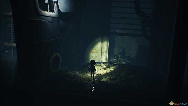 《小小梦魇》dlc1全5个瓶子位置攻略